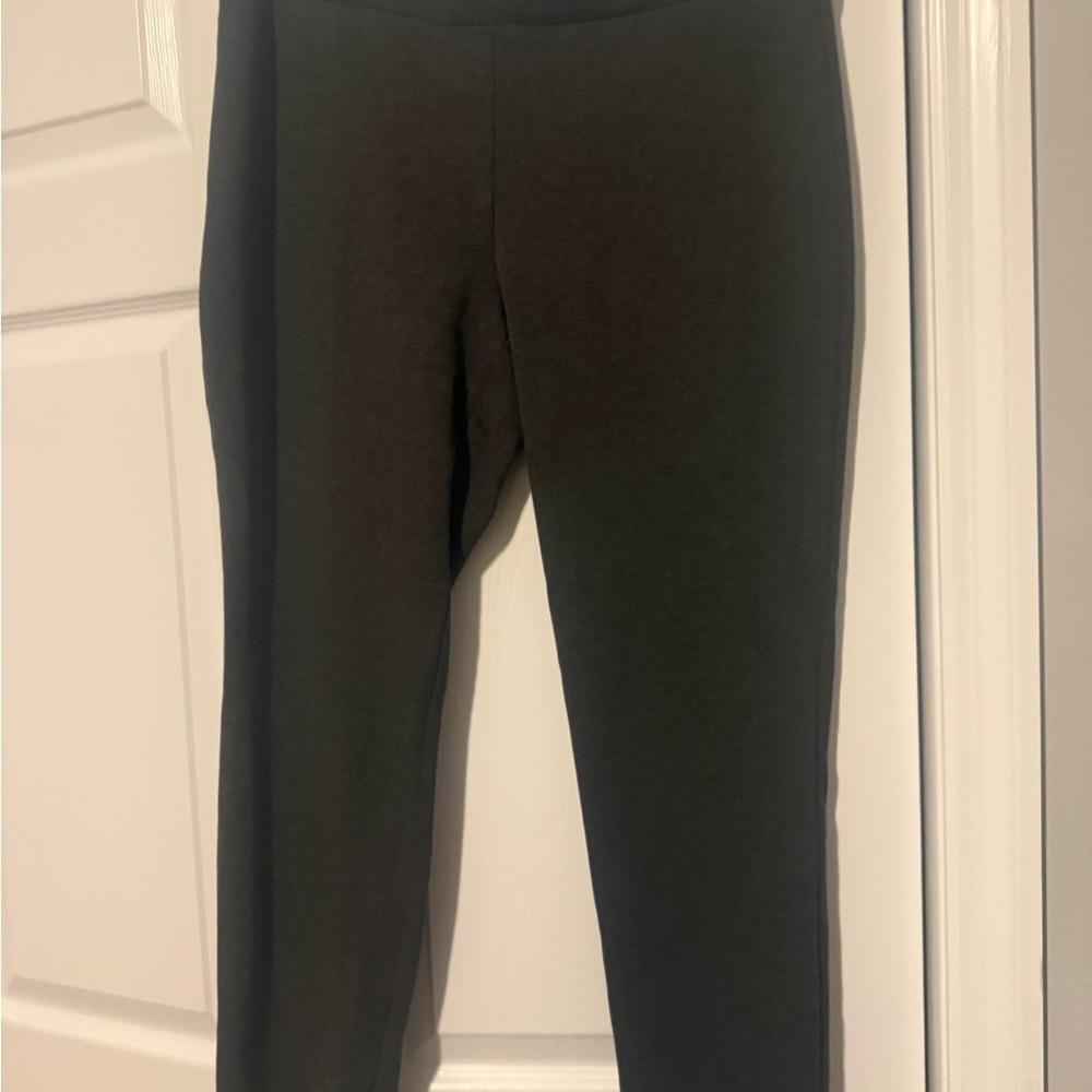 89th & Madison Black Apparel